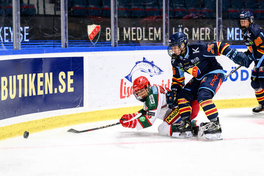 Modos Wilma Sundin och Djurgårdens Sara Säkkinen
