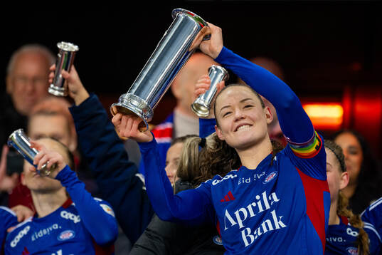 Janni Bøgild Thomsen of Vålerenga celebrates