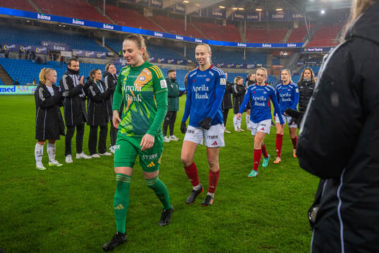Ggoalkeeper Tove Evelina Enblom, Sara Hørte and Michaela
