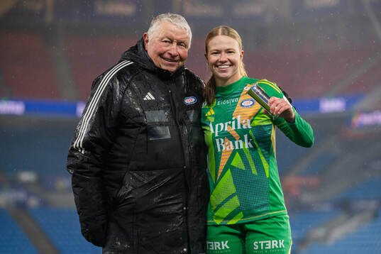 Goalkeeper Jalen Justine Tompkins of Vålerenga