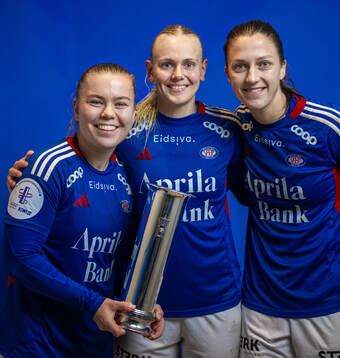 Olaug Tvedten, Karina Sævik and Emma Stølen Godø of