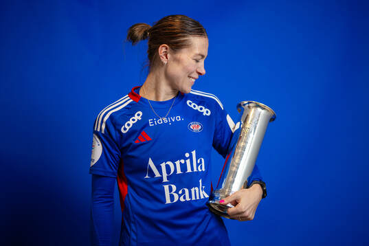Mimmi Löfwenius Veum of Vålerenga poses for a portrait