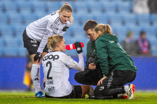 Mathilde Harviken and Kristine Bjørdal Leine of Rosenborg