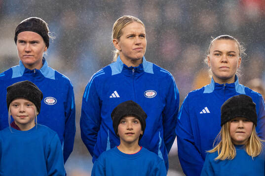 Linn Victoria Vickius, Elise Hove Thorsnes and Olaug