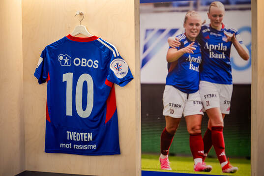 The kit of Olaug Tvedten of Vålerenga in the dressing room