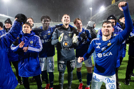 GIF Sundsvalls spelare jublar