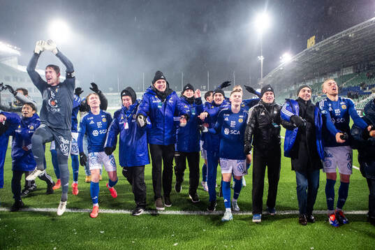 GIF Sundsvalls spelare jublar