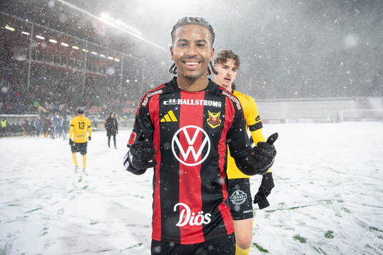 Östersunds Nebiyou Perry jublar