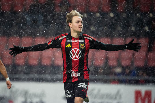 Östersunds Simon Marklund jublar