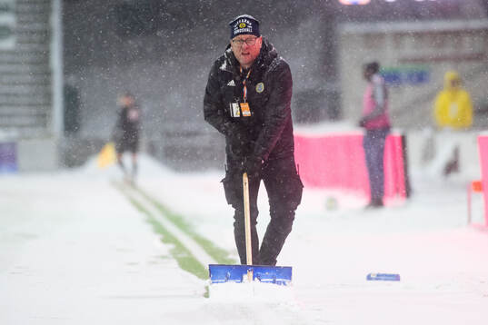 Planen skottas i ett avbrott