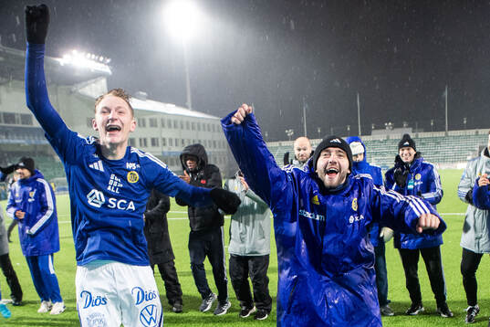 GIF Sundsvalls Hugo Aviander och Anton Kralj jublar
