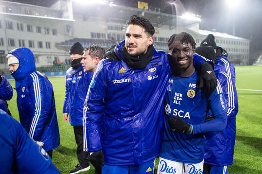 GIF Sundsvalls spelare jublar