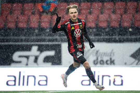 Östersunds Simon Marklund jublar