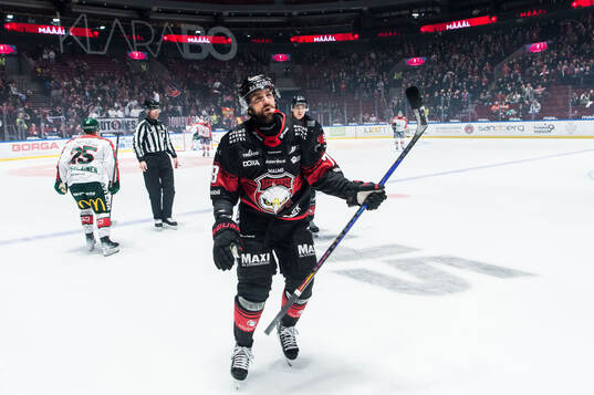 Malmö Redhawks Robin Hanzl jublar