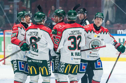 Frölundas Tom Nilsson jublar
