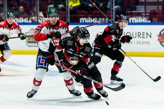 Malmö Redhawks Henrik Haapala och Frölundas Isac Born