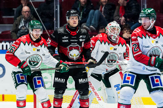 Malmö Redhawks Christoffer Forsberg och Frölundas Erik