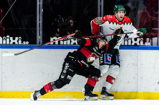 Malmö Redhawks Christoffer Forsberg och Frölundas Wiktor