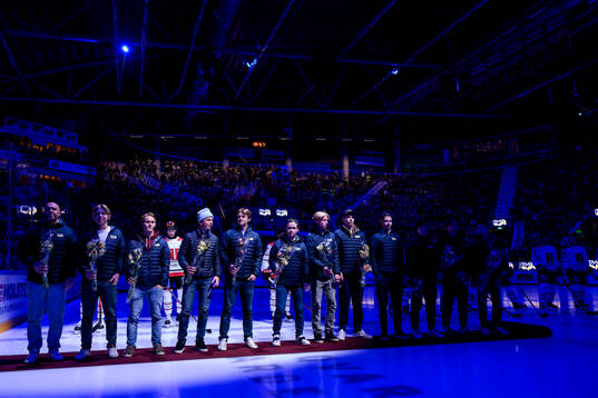 HV71s spelare som vann TV-pucken, hyllas