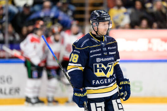 HV71s Olle Alsing deppar