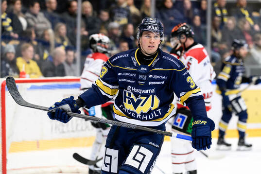 HV71s Måns Lindbäck