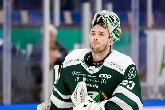 Färjestads målvakt Maxime Lagacé jublar