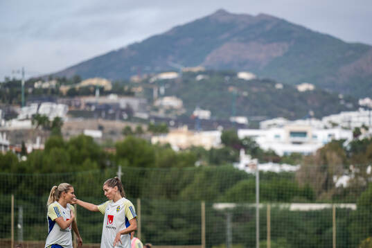 Hanna Lundkvist and Linda Sembrant of the Swedish women's