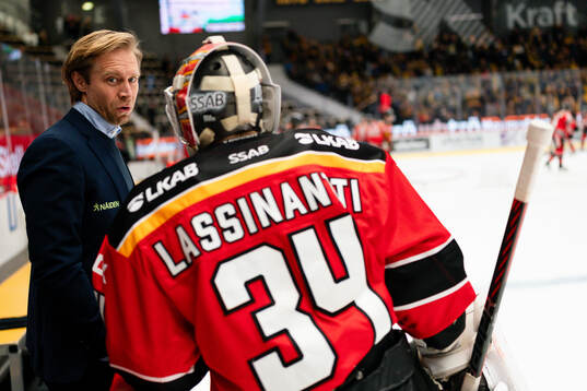 Luleås målvaktstränare Gusten Törnqvist och målvakt