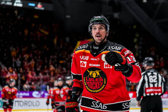 Luleås Eetu Koivistoinen jublar