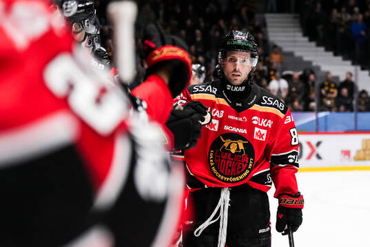 Luleås Mathias Bromé jublar
