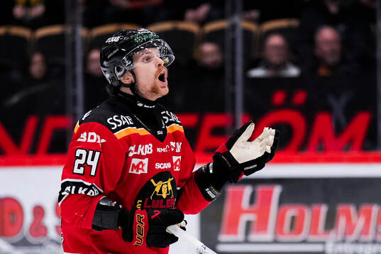 Luleås Brendan Shinnimin reagerar