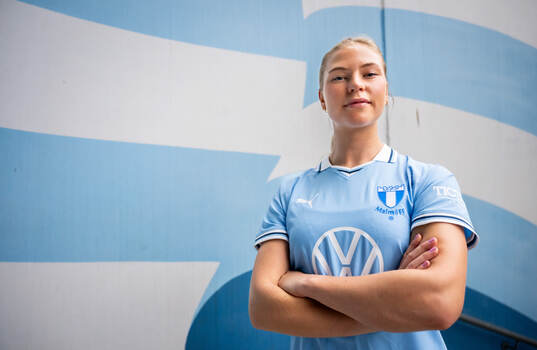 Malmö FF presenterar Ellen Löfqvist som ny spelare