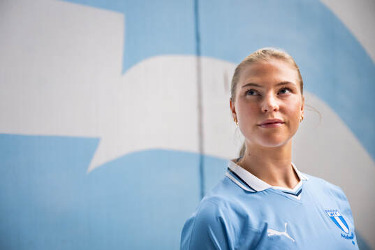 Malmö FF presenterar Ellen Löfqvist som ny spelare