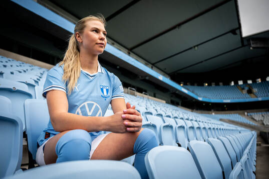 Malmö FF presenterar Ellen Löfqvist som ny spelare