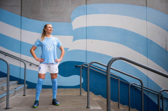 Malmö FF presenterar Ellen Löfqvist som ny spelare