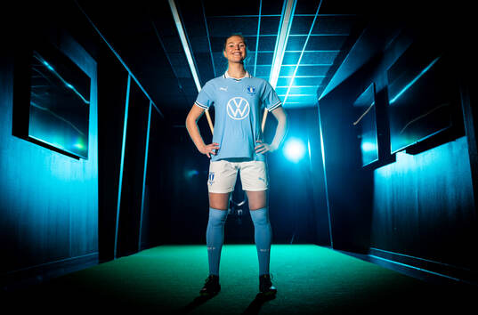 Malmö FF presenterar Ellen Löfqvist som ny spelare