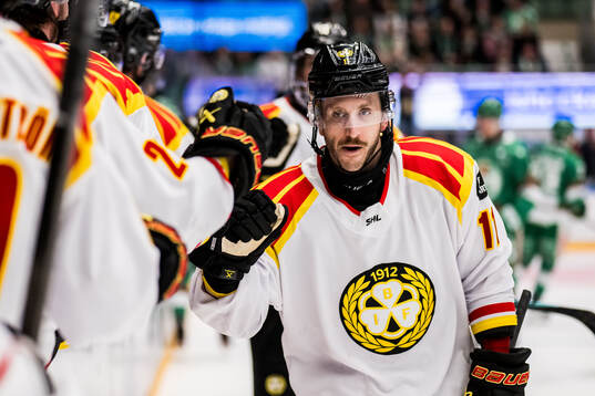 Brynäs Jordan Schroeder jublar