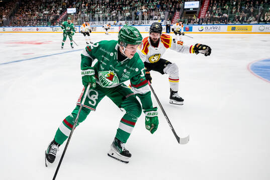 Rögles Felix Nilsson och Brynäs Simon Bertilsson