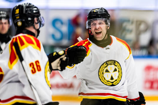 Brynäs Greg Scott jublar