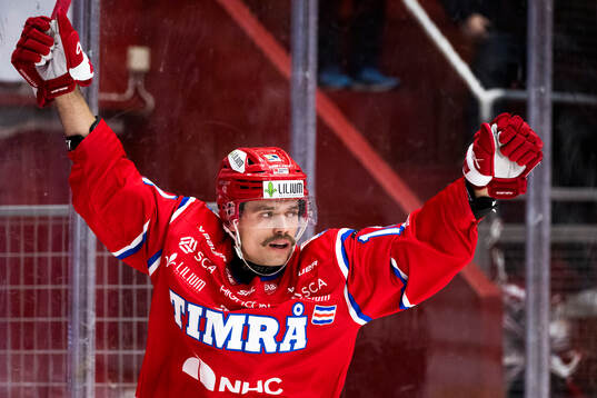 Timrås Emil Pettersson jublar