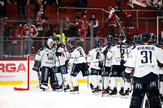 Linköping spelarna jublar