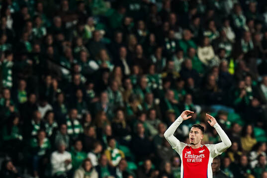 Gabriel Martinelli of Arsenal celebrates