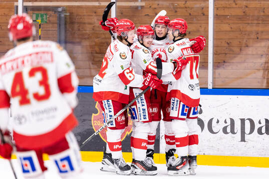 Troja/Ljungbys spelare jublar