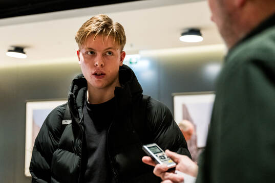 Nils Zätterström of Malmö FF is being interviewed