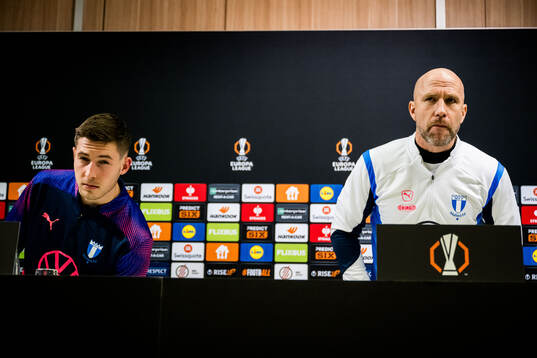 Lasse Berg Johnsen and Head coach Henrik Rydström of