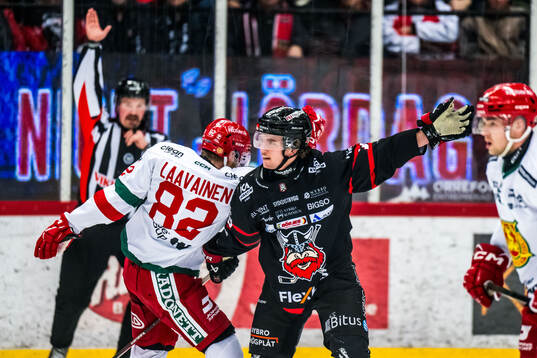 Moras Roope Laavainen och Nybros Elias Stenman