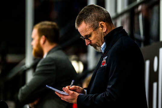 Nybros tränare Tommy Samuelsson deppar