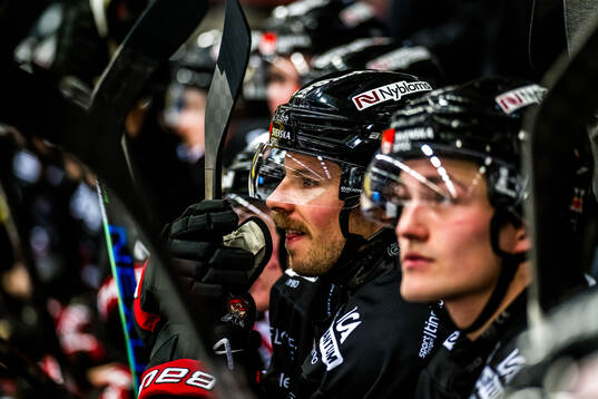 Nybros Emil Forslund deppar