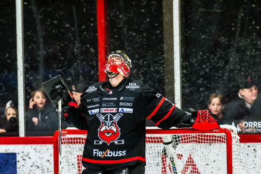 Nybros målvakt Tex Williamsson deppar