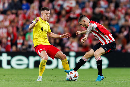 Andri Fannar Baldursson of Elfsborg and Ander Herrera of